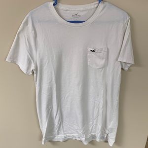 Hollister tee white shortsleeved men size small brand new never been worn!